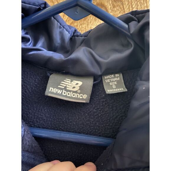 New Balance Quilted Fleece Running Jacket Navy Hooded Zip Side Pockets Sz Small - Picture 6 of 16